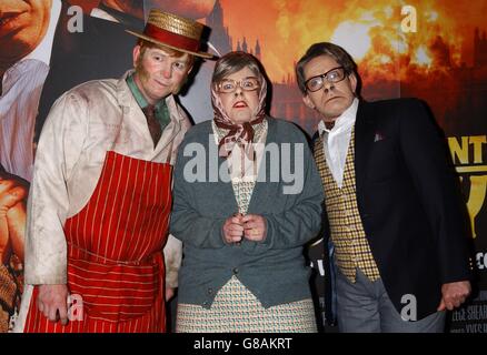 Premiere - la Ligue des gentlemen Apocalypse - UK Premiere - vue Cinema Leicester Square.Des personnages arrivent pour la première de film britannique de la Ligue de l'Apocalypse de Gentlemen. Banque D'Images