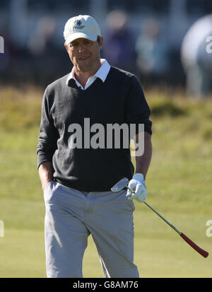 Golf - Alfred Dunhill Links Championship - Premier jour - Old course St Andrews.Hugh Grant pendant la première journée du championnat Alfred Dunhill Links à Old course St Andrews, Fife. Banque D'Images