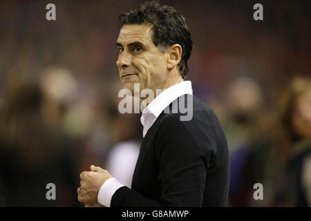 Didier Tholot, responsable du FC Sion, lors du match de l'UEFA Europa League à Anfield, Liverpool. APPUYEZ SUR ASSOCIATION photo. Date de la photo : jeudi 1er octobre 2015. Voir PA Story FOOTBALL Liverpool. Le crédit photo devrait se lire comme suit : Peter Byrne/PA Wire. Banque D'Images