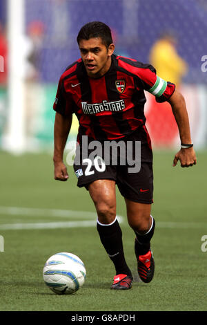 Football - American MLS - NY/NJ Metrostars v San Jose tremblements de terre - Giants Stadium. Amado Guevara, NY/NJ Metrostars Banque D'Images