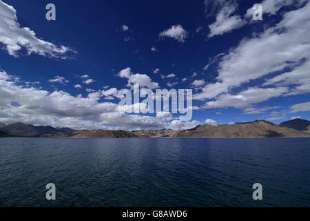 Pangong-Lake, Ladakh, Inde, le Jammu-et-Kaschmir Banque D'Images