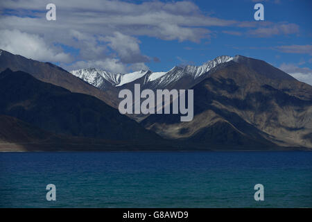 Pangong-Lake, Ladakh, Inde, le Jammu-et-Kaschmir Banque D'Images