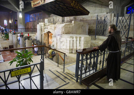 Israël, Nazareth, la basilique de l'annonciation l'autel dans l'église de niveau supérieur Banque D'Images