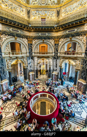 Cafe à l'intérieur du Kunsthistorisches Museum ou Musée de l'histoire de l'Art, Vienne, Autriche Banque D'Images