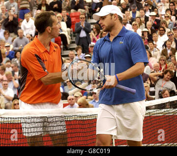 Tennis - Stella Artois Championship 2005 - Demi-finale - Andy Roddick v Radek Stepanek - Queens Club Banque D'Images