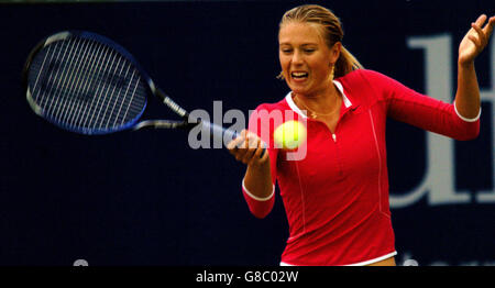 - Tennis Classic 2005 DFS - Demi-finale - Maria Sharapova v Tatiana Golovin - Edgbaston Priory Club Banque D'Images