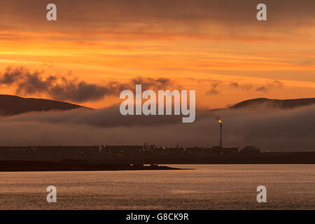 Scapa Flow le coucher du soleil, l'Orkney Banque D'Images