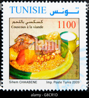 Tunisie - circa 2009 : timbre imprimé en Tunisie montre couscous, vers 2009 Banque D'Images