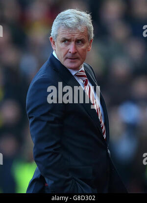 Mark Hughes, directeur de la ville de Stoke, lors du match de la Barclays Premier League au Britannia Stadium, Stoke. Banque D'Images