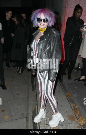 Jaime Winstone assistant à la série veuve Clicquot Widow 'A Beautiful Darkness', au Central Saint Martins College de Londres. Banque D'Images