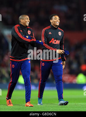 Football - Capital One Cup - quatrième tour - Manchester United / Middlesbrough - Old Trafford.Ashley Young (à gauche) et Anthony Martial de Manchester United Banque D'Images