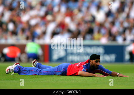 Cricket - Twenty20 - Asie XI / International XI - The Brit Oval. Harbhajan Singh, Asie XI Banque D'Images