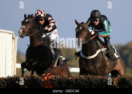 - Course de chevaux Raceday Halloween - Ascot Racecourse Banque D'Images