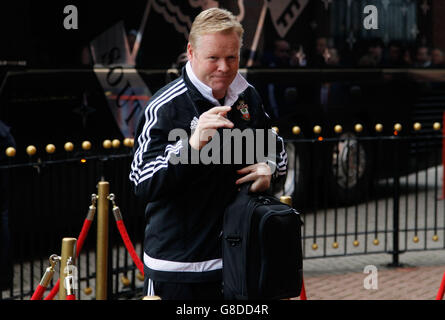 Ronald Koeman, directeur de Southampton, arrive au stade avant le match de la Barclays Premier League au stade de Light, Sunderland. APPUYEZ SUR ASSOCIATION photo. Date de la photo: Samedi 7 novembre 2015. Voir PA Story FOOTBALL Sunderland. Le crédit photo devrait se lire comme suit : Richard Sellers/PA Wire. Banque D'Images