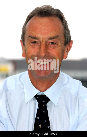 Cricket - la série triangulaire internationale de NatWest - Angleterre / Bangladesh - le Brit Oval.David Lloyd, commentateur de Sky Sports Banque D'Images