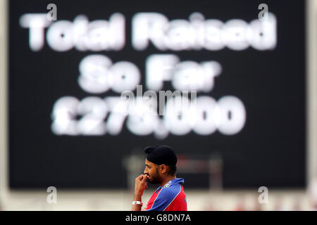 Cricket - Twenty20 - Asie XI / International XI - The Brit Oval. Harbhajan Singh, Asie XI Banque D'Images