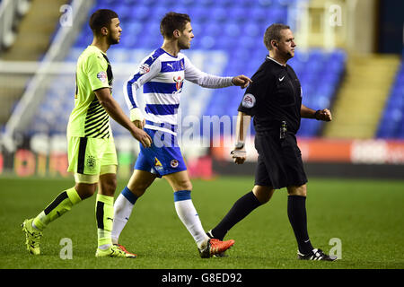 Sky Bet Championship Soccer - - Lecture v Huddersfield Town - Madejski Stadium Banque D'Images