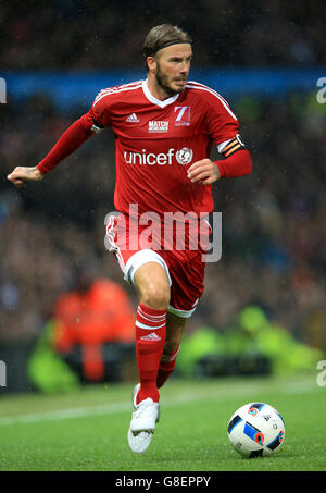 Grande-Bretagne et Irlande v reste du monde - UNICEF Charity Match - Old Trafford. David Beckham, le capitaine de la Grande-Bretagne et de l'Irlande Banque D'Images