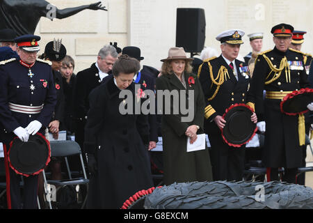 La princesse royale lors d'un service à l'Arboretum du Mémorial national d'Alrewas, dans le Staffordshire, pour marquer le jour de l'Armistice, l'anniversaire de la fin de la première Guerre mondiale. Banque D'Images