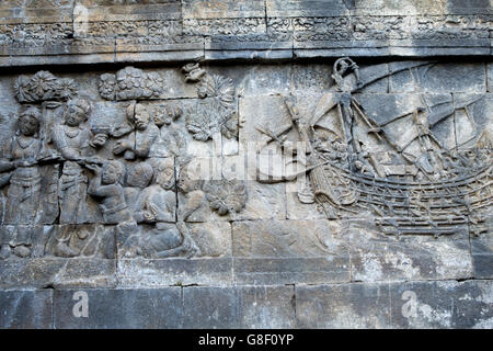 À sculptures Borobudur Site du patrimoine mondial, un 9ème siècle Temple Bouddhiste Mahayana à Magelang, Java central Banque D'Images