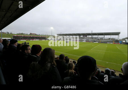 Northampton Town / Mansfield Town - Sky Bet League Two - Sixfields Stadium. Les équipes observent un silence de quelques minutes avant le match Banque D'Images