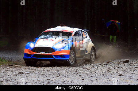 FIA World Rally Championship - Wales Rally GB - quatrième jour.Eric Camilli, pilote de l'équipe Oreca, et Benjamin Veillas, copilote dans une Ford Fiesta R5 au cours du quatrième jour du Wales Rally GB. Banque D'Images