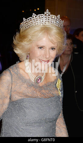 La duchesse de Cornouailles arrive pour le traditionnel dîner CHOGM à l'hôtel Corinthia Palace à Attard, Malte. Banque D'Images