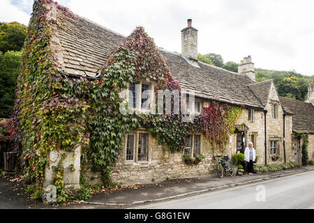 Vues Castle Combe Banque D'Images