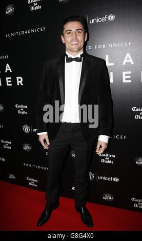 Le boxeur Anthony Crolla arrive pour le 16e dîner de gala annuel United for UNICEF à Old Trafford, Manchester. Banque D'Images