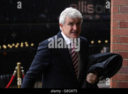 Sunderland v Stoke City - Barclays Premier League - Stade de lumière.Mark Hughes, directeur de la ville de Stoke, arrive au stade avant le match de la Barclays Premier League au stade de Light, Sunderland. Banque D'Images