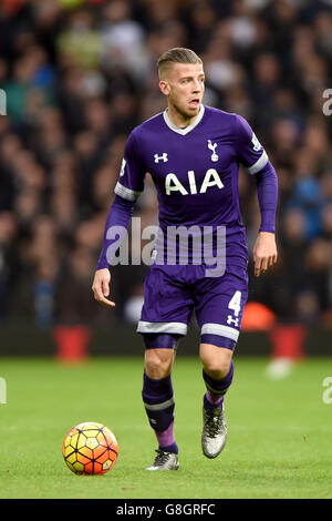 Toby Alderweireld de Tottenham Hotspur pendant le match de la Barclays Premier League à Hawthornes, West Bromwich. APPUYEZ SUR ASSOCIATION photo. Date de la photo: Samedi 5 décembre 2015. Voir PA Story FOOTBALL West Bromm. Le crédit photo devrait se lire comme suit : Joe Giddens/PA Wire. Utilisation en ligne limitée à 45 images, pas d'émulation vidéo. Aucune utilisation dans les Paris, les jeux ou les publications de club/ligue/joueur unique. Banque D'Images