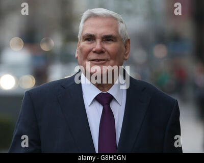 Le prédicateur évangélique James McConnell arrivant au tribunal des magistrats de Belfast, il a été accusé d'un sermon controversé dans lequel il a qualifié l'Islam de 'satanique'. Banque D'Images