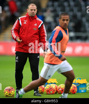 Swansea City v AFC Bournemouth - Barclays Premier League - Liberty Stadium. L'entraîneur de Swansea Kristian O'Leary Banque D'Images