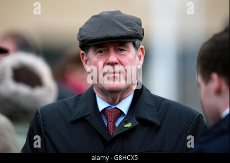 Courses de Cheltenham - l'International - première journée. Entraîneur John Patrick 'JP' McManus Banque D'Images