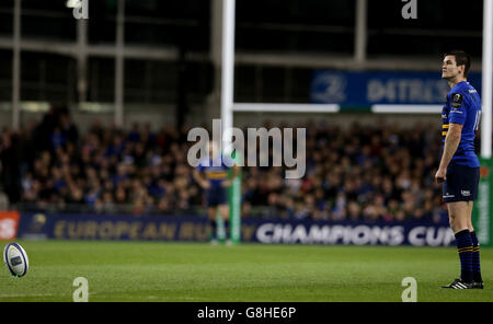 Leinster v Toulon - coupe des champions d'Europe - stade Aviva.Jonathan Sexton, de Leinster, se prépare à frapper une pénalité lors du match de la coupe des champions d'Europe au stade Aviva, à Dublin. Banque D'Images