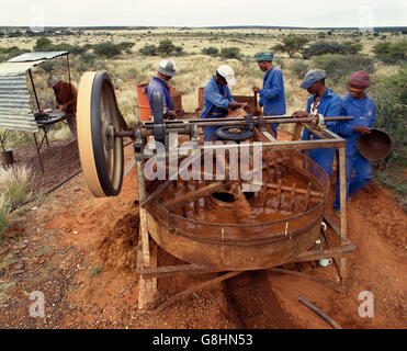 Petit diamond mine d'orpailleurs et Connie Moo, Windsorton, Northern Cape, Afrique du Sud. Banque D'Images