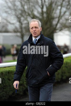 Entraîneur David Pipe pendant la première journée du William Hill Winter Festival à Kempton Park Racecourse, Middlesex PRESS ASSOCIATION photo. Date de la photo: Samedi 26 décembre 2015. Voir PA Story RACING Kempton. Le crédit photo devrait se lire comme suit : Andrew Matthews/PA Wire Banque D'Images