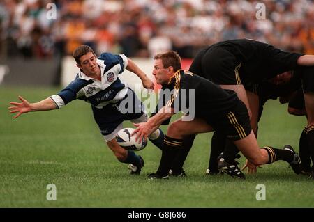 Rugby Union - Bath V Newcastle.Charlie Harrison, Bath (L) et Gary Armstrong, Newcastle (R) Banque D'Images