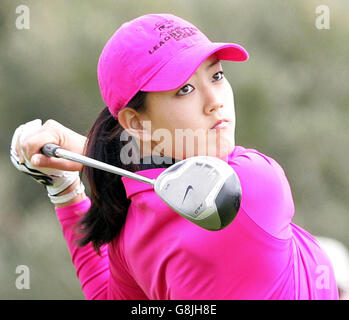 Golf - Women's British Open 2005 - Royal Birkdale.Le tee-shirt américain Michelle Wie est au deuxième trou au cours de la dernière journée. Banque D'Images