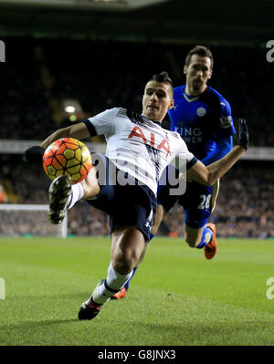 Tottenham Hotspur v Leicester City - Barclays Premier League - White Hart Lane.Erik Lamela de Tottenham Hotspur en action pendant le match de la Barclays Premier League à White Hart Lane, Londres. Banque D'Images