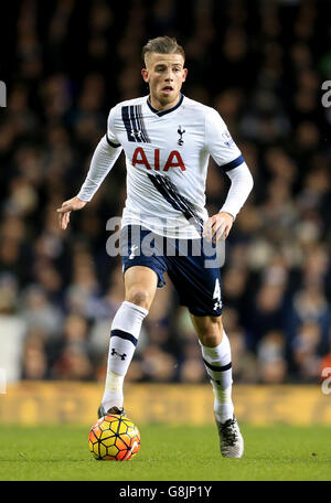 Toby Alderweireld de Tottenham Hotspur pendant le match de la Barclays Premier League à White Hart Lane, Londres. APPUYEZ SUR ASSOCIATION photo. Date de la photo: Mercredi 13 janvier 2016. Voir PA Story FOOTBALL Tottenham. Le crédit photo devrait être le suivant : Nigel French/PA Wire. Banque D'Images