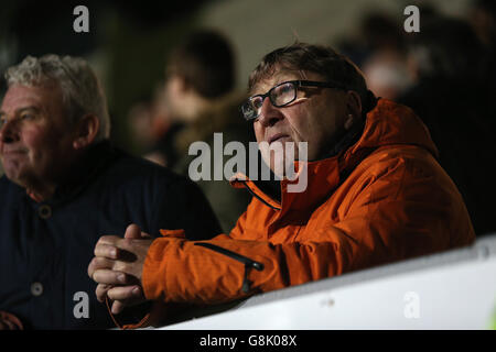 Burton Albion v Blackpool - Sky Bet League One - Stade Pirelli.Les fans de Blackpool dans les stands pendant le match contre Burton Albion Banque D'Images