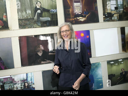 La photographe Annie Leibovitz à la vue de presse de Women: New Portraits par Annie Leibovitz, à la centrale hydraulique de Wapping à Londres. Banque D'Images