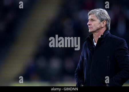 Football - Championnat Sky Bet - Hull City / Charlton Athletic - KC Stadium. Charlton Athletic Manager Jose Riga Banque D'Images