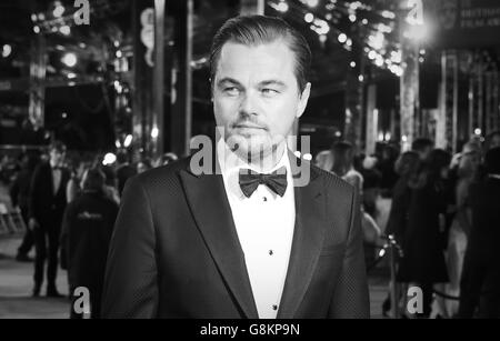 Leonardo DiCaprio assiste aux EE British Academy film Awards à l'Opéra Royal, Bow Street, Londres. APPUYEZ SUR ASSOCIATION photo. Date de la photo: Dimanche 14 février 2016. Voir l'histoire de PA SHOWBIZ Baftas. Le crédit photo devrait se lire comme suit : Ian West/PA Wire Banque D'Images