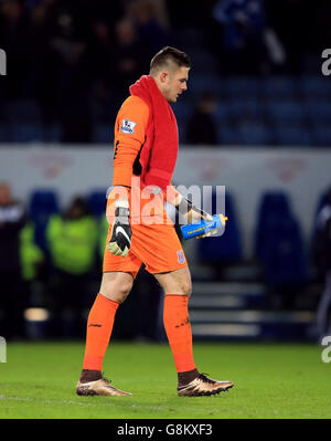 Jack Butland, gardien de but de la ville de Stoke, après le match de la Barclays Premier League au King Power Stadium de Leicester. Banque D'Images