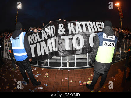 Charlton Athletic / Blackburn Rovers - Sky Bet Championship - The Valley.Les fans de Charlton Athletic protestent contre les propriétaires après le match Banque D'Images