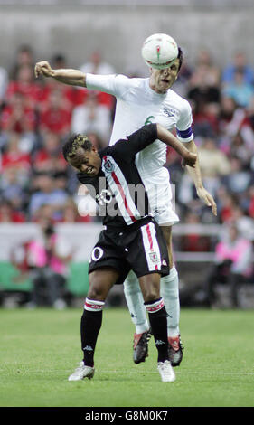 Football - match amical - Pays de Galles v France - Le nouveau stade Banque D'Images