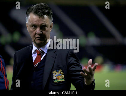 Louis van Gaal, directeur de Manchester United, avant la coupe Emirates FA, quatrième manche du match au stade iPro, Derby. APPUYEZ SUR ASSOCIATION photo. Date de la photo: Vendredi 29 janvier 2016. Voir PA Story FOOTBALL Derby. Le crédit photo devrait se lire comme suit : Nick Potts/PA Wire. Banque D'Images