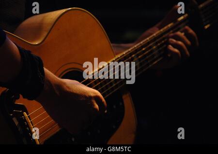 Black Rebel Motorcycle Club - Virgin Megastore d'Oxford Street Banque D'Images